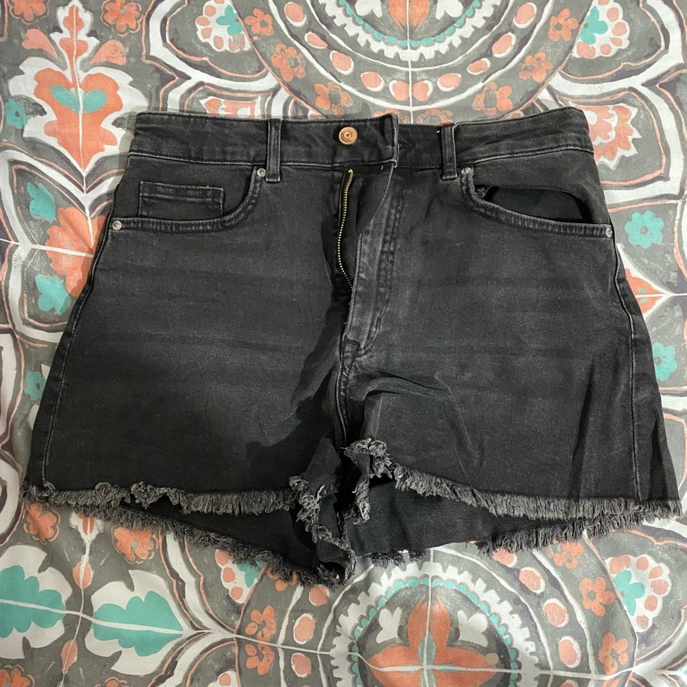 Short black